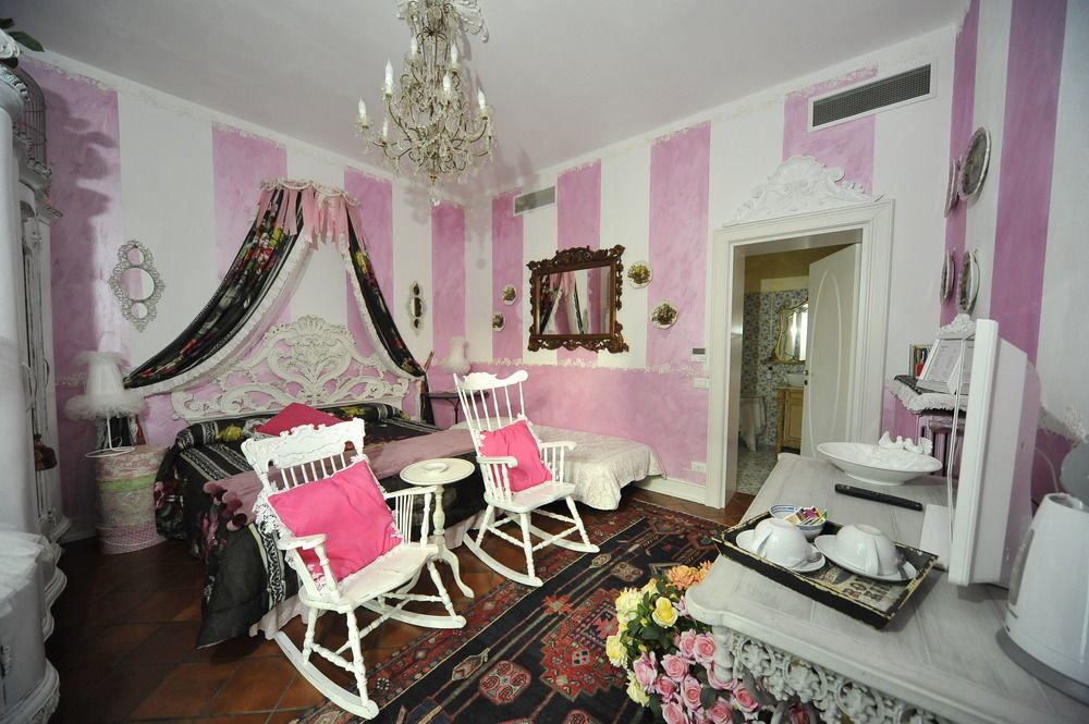 B And B Della Mimosa Desenzano del Garda Exterior foto